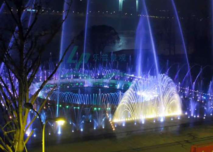 Renkli Led Işıklarla Eğlence Parkı Kat Su Çeşmelerini Özelleştirme Tedarikçi